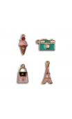 Assortment of 4 week end pendants in Paris