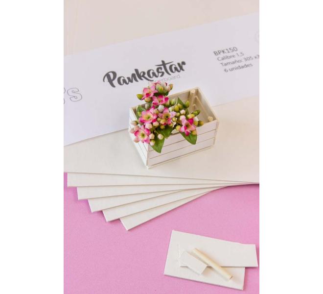 Cartón Kraft 1,5mm  33x33cm 2 hojas